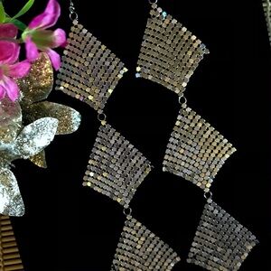 💙 5 for $25 💙 Sparkly Dangle Earrings​